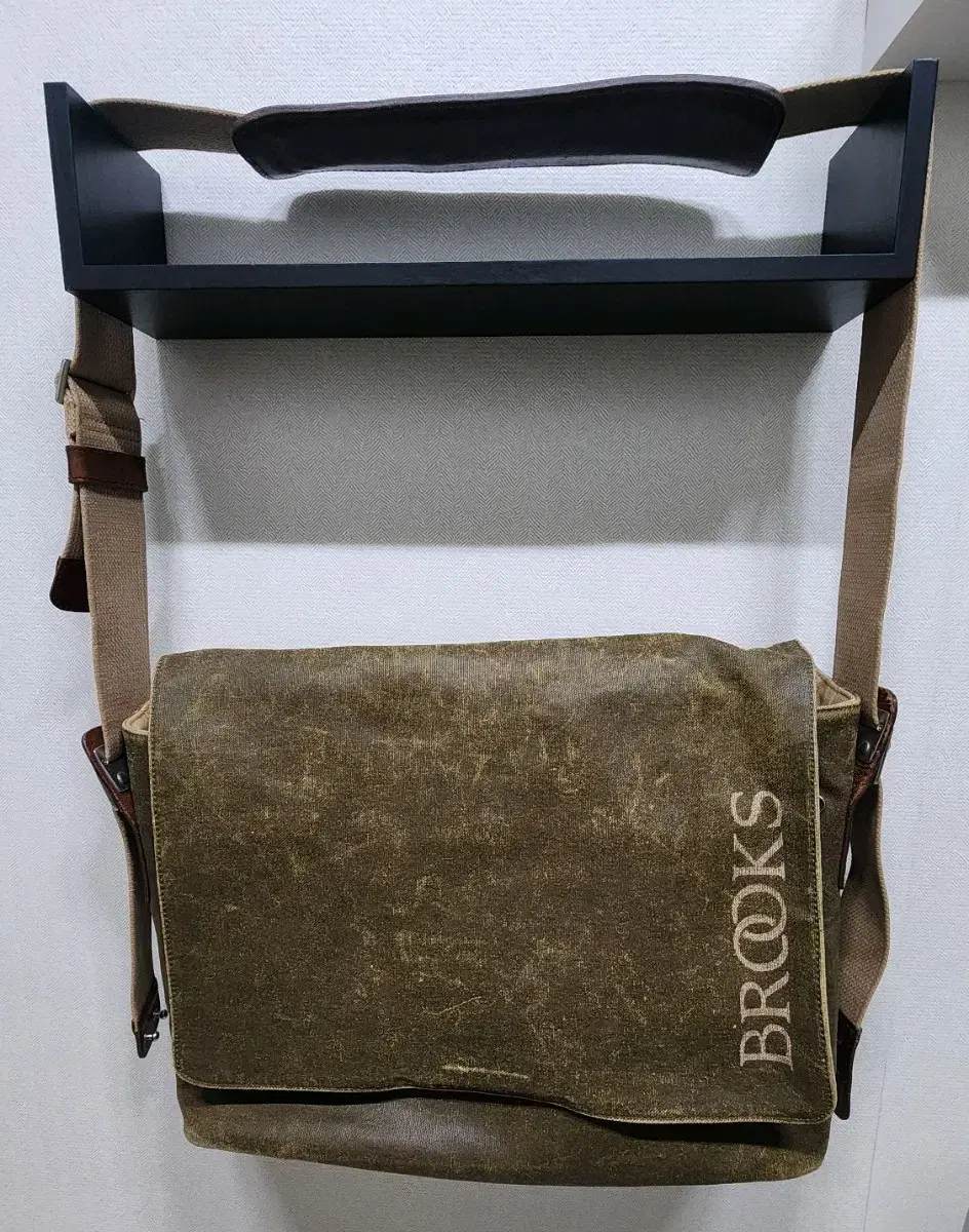 BROOKS 크로스가방